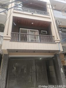 Image of 855 Sq.ft 2.5 BHK Builder Floor for sale in Sant Nirankari Colony RWA, Mukherjee Nagar, New Delhi for Rs. 11000000