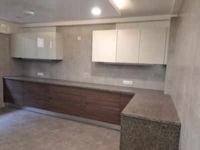 Kitchen Image of 4500 Sq.ft 4 BHK Builder Floor for rent in Maharani Bagh New Delhi for Rs. 300000