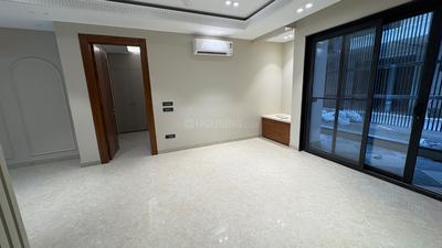 Living Room Image of 3000 Sq.ft 3 BHK Builder Floor for rent in DLF Alameda, Sector 73 Gurgaon for Rs. 85000