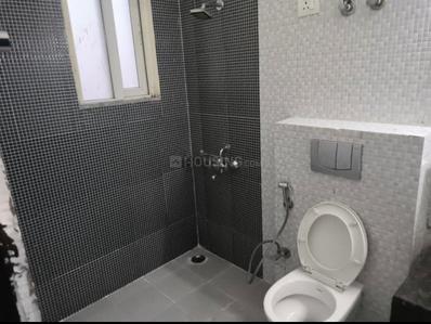 Bathroom Image of 1240 Sq.ft 2 BHK Apartment / Flat for rent in Sikka Karnam Greens, Sector 143B Noida for Rs. 29999