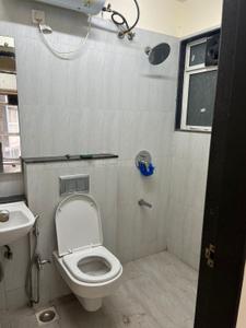Bathroom Image of 1400 Sq.ft 3 BHK Apartment / Flat for sale in Supreme Boulevard Chembur Wing B, Chembur Mumbai for Rs. 41000000