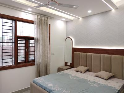 Bedroom Image of 1500 Sq.ft 4 BHK Builder Floor for sale in Suraj Vihar New Delhi for Rs. 13500000