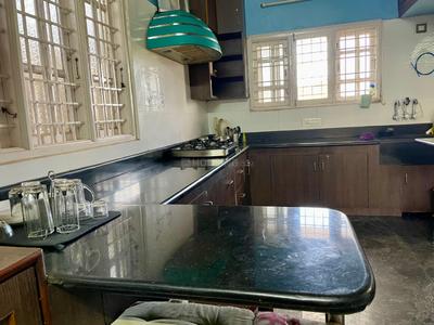 Kitchen Image of 12000 Sq.ft 4 BHK Independent House for rent in Halehalli Chikkamagaluru for Rs. 50000