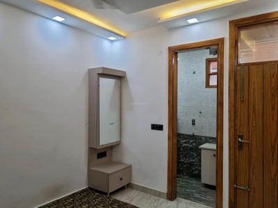 Bedroom Image of 1125 Sq.ft 4 BHK Apartment / Flat for sale in Goyal Lavish Dwarka by Goyal Builders, Sector 16B Dwarka New Delhi for Rs. 13000000