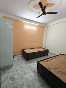 Bedroom Image of 950 Sq.ft 2 BHK Builder Floor for rent in New Ashok Nagar New Delhi for Rs. 16000