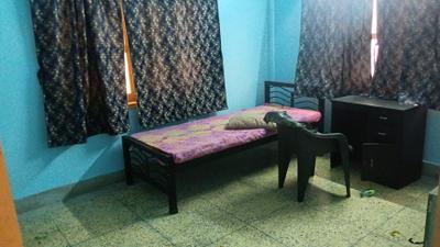 Bedroom Image of 700 Sq.ft 2 BHK Apartment / Flat for rent in Phool Bagan Kolkata for Rs. 15000