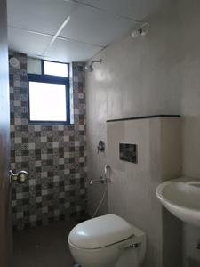 Common Bathroom Two Image of 1829 Sq.ft 4 BHK Apartment / Flat for sale in Shapoorji Pallonji Vanaha, Bavdhan Pune for Rs. 18000000