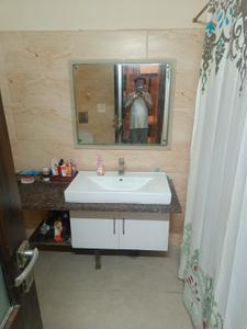 Bathroom Image of 400 Sq.ft 1 RK Independent House for rent in Sector 28 Faridabad for Rs. 17500