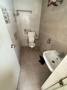 Bathroom Image of 1152 Sq.ft 2 BHK Apartment / Flat for rent in Bhojani Sukruti Santakaram, Paldi Ahmedabad for Rs. 20000