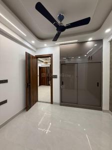 Hall Image of 1050 Sq.ft 2 BHK Apartment / Flat for sale in Sector 76 Noida for Rs. 5000000