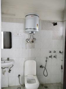 Common Bathroom Image of 1700 Sq.ft 3 BHK Apartment / Flat for sale in Sector 4 Dwarka New Delhi for Rs. 37500000