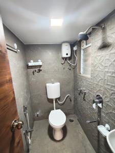 Bathroom Image of 374 Sq.ft 1 BHK Apartment / Flat for sale in Titwala Thane for Rs. 2900000