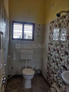 Bathroom Image of 650 Sq.ft 1 BHK Independent House for rent in Yelahanka Bengaluru for Rs. 12000