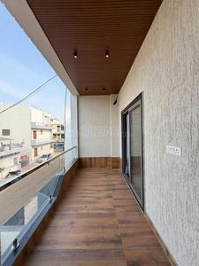 Balcony Image of 1500 Sq.ft 3 BHK Apartment / Flat for sale in Sector 104 Noida for Rs. 8000000