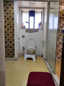 Bathroom Image of 2160 Sq.ft 3 BHK Apartment / Flat for sale in Matunga East Mumbai for Rs. 80000000