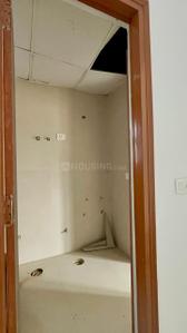 Bathroom Image of 750 Sq.ft 3 BHK Apartment / Flat for sale in Breez Global Heights 89, Sector 89 Gurgaon for Rs. 7500000