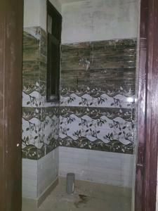 Common Bathroom Image of 750 Sq.ft 2 BHK Builder Floor for sale in DLF Ankur Vihar Ghaziabad for Rs. 2375098