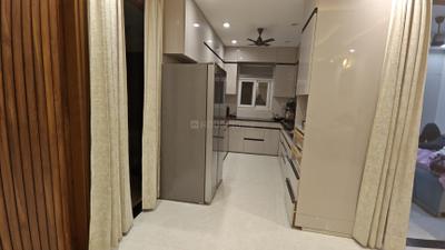 Kitchen Image of 900 Sq.ft 3 BHK Builder Floor for sale in Uttam Nagar New Delhi for Rs. 10200000