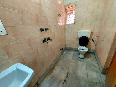 Bathroom Image of 950 Sq.ft 2 BHK Apartment / Flat for sale in Kasba Kolkata for Rs. 8800000
