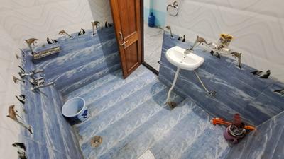 Bathroom Image of 1100 Sq.ft 2 BHK Builder Floor for rent in Kalyanpur Kanpur for Rs. 14000
