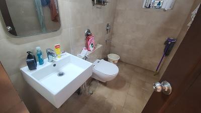 Image of 1575 Sq.ft 3 BHK Apartment / Flat for sale in SJR Blue Water PH 3, Parappana Agrahara, Bengaluru for Rs. 18200000