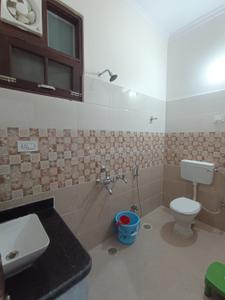 Bathroom Image of 850 Sq.ft 2 BHK Villa for rent in Gomti Nagar Lucknow for Rs. 33000