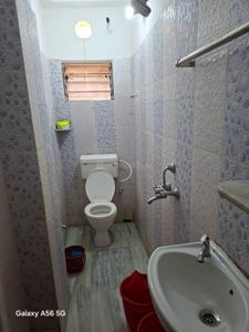 Bathroom Image of 1100 Sq.ft 3 BHK Apartment / Flat for sale in Bansdroni Kolkata for Rs. 4200000