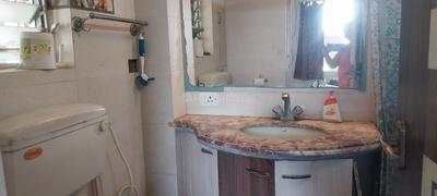 Bathroom Image of 1065 Sq.ft 3 BHK Apartment / Flat for sale in Kasba Kolkata for Rs. 7200000