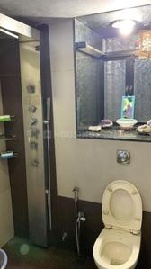 Bathroom Image of 587 Sq.ft 1.5 BHK Apartment / Flat for rent in Prabhadevi Mumbai for Rs. 100000