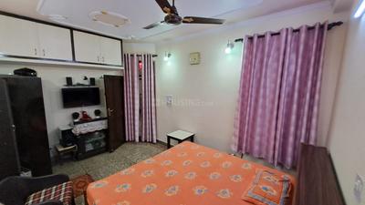 Bedroom Image of 900 Sq.ft 2 BHK Builder Floor for sale in Mayur Vihar Phase 1 New Delhi for Rs. 9500000