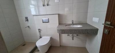 Bathroom Image of 2600 Sq.ft 4 BHK Apartment / Flat for sale in Godrej Air, Sector 85 Gurgaon for Rs. 38000000