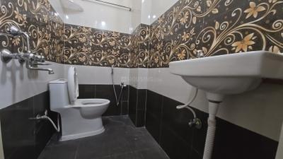 Image of 1280 Sq.ft 2 BHK Apartment / Flat for rent in Kondapur, Hyderabad for Rs. 26500