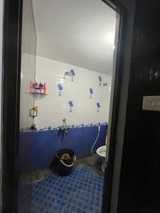 Bathroom Image of 932 Sq.ft 2 BHK Apartment / Flat for sale in Pozhichalur Chennai for Rs. 7500000