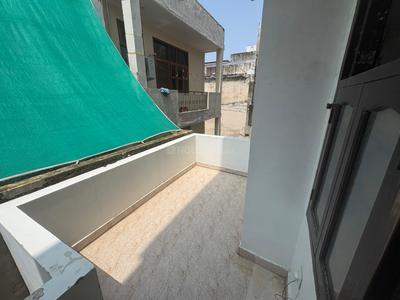 Balcony Image of 1000 Sq.ft 2 BHK Builder Floor for rent in Sector 46 Gurgaon for Rs. 24000