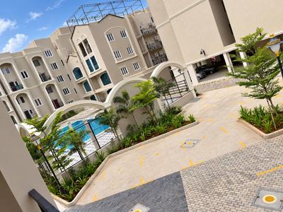 Image of 1224 Sq.ft 2 BHK Apartment / Flat for sale in Manapakkam, Chennai for Rs. 14000000