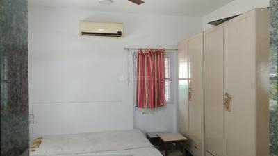 Bedroom Image of 2700 Sq.ft 4 BHK Independent House for rent in Thaltej Ahmedabad for Rs. 52000