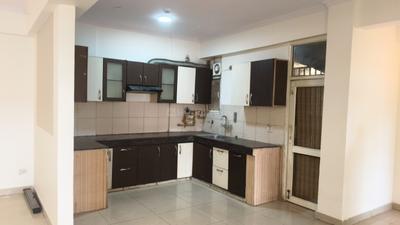 Kitchen Image of 1350 Sq.ft 3 BHK Apartment / Flat for sale in Panchsheel Wellington, Crossings Republik Ghaziabad for Rs. 10000000