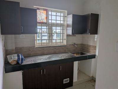 Kitchen Image of 620 Sq.ft 1 BHK Apartment / Flat for rent in  TNHB MIG Plot, Sholinganallur Chennai for Rs. 22000