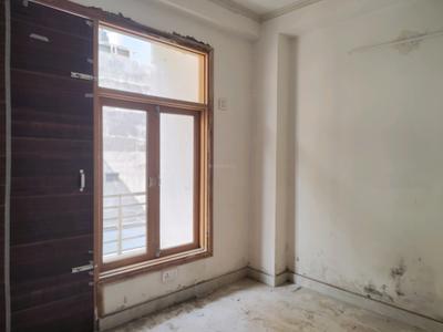 Bedroom Image of 650 Sq.ft 2 BHK Apartment / Flat for sale in Sangam Vihar New Delhi for Rs. 4000000