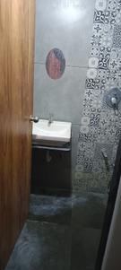 Bathroom Image of 1370 Sq.ft 3 BHK Apartment / Flat for sale in Thaltej Ahmedabad for Rs. 8200000