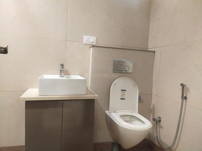 Bathroom Image of 1800 Sq.ft 3 BHK Builder Floor for sale in Paschim Vihar New Delhi for Rs. 41000000