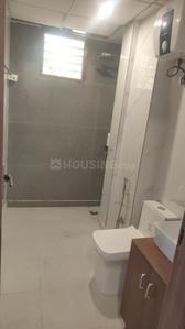 Bathroom Image of 750 Sq.ft 1 BHK Builder Floor for rent in Sector 40 Gurgaon for Rs. 32000