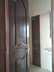 Bedroom Three Image of 2474 Sq.ft 4 BHK Apartment / Flat for sale in Amrapali Platinum, Sector 119 Noida for Rs. 21500000