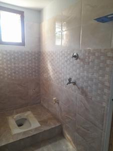 Bathroom Image of 900 Sq.ft 2 BHK Apartment / Flat for sale in Pendurthi Visakhapatnam for Rs. 3000000
