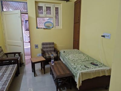 Bedroom Image of 550 Sq.ft 1 BHK Apartment / Flat for rent in Sector 14 Dwarka New Delhi for Rs. 26000