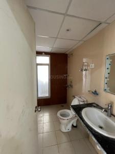 Bathroom Image of 1025 Sq.ft 2 BHK Apartment / Flat for sale in Mahagun Mantra I, Noida Extension Greater Noida for Rs. 6800000