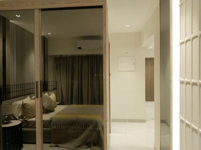 Bedroom Image of 3200 Sq.ft 4 BHK Apartment / Flat for sale in Sunteck Signia Pearl, Bandra East Mumbai for Rs. 210000000