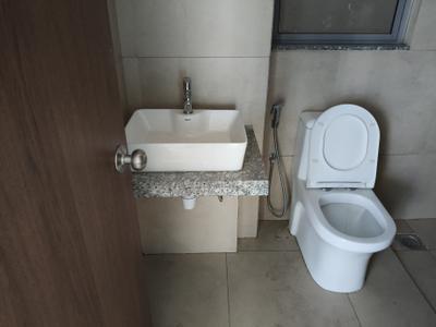 Image of 985 Sq.ft 2 BHK Apartment / Flat for sale in Kalpataru Immensa, Thane West, Thane for Rs. 13500000