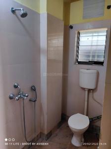 Bathroom Image of 2200 Sq.ft 4 BHK Apartment / Flat for rent in South Dum Dum Kolkata for Rs. 30000