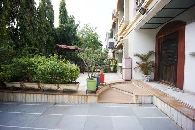 Balcony Image of 2250 Sq.ft 4 BHK Independent House for sale in Thaltej Ahmedabad for Rs. 44900000